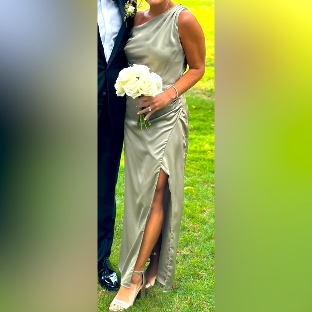 Show me your MuMu Moss Green Jodie Dress